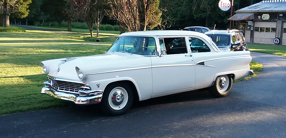 Customline Tudor Sedan&nbsp; left front