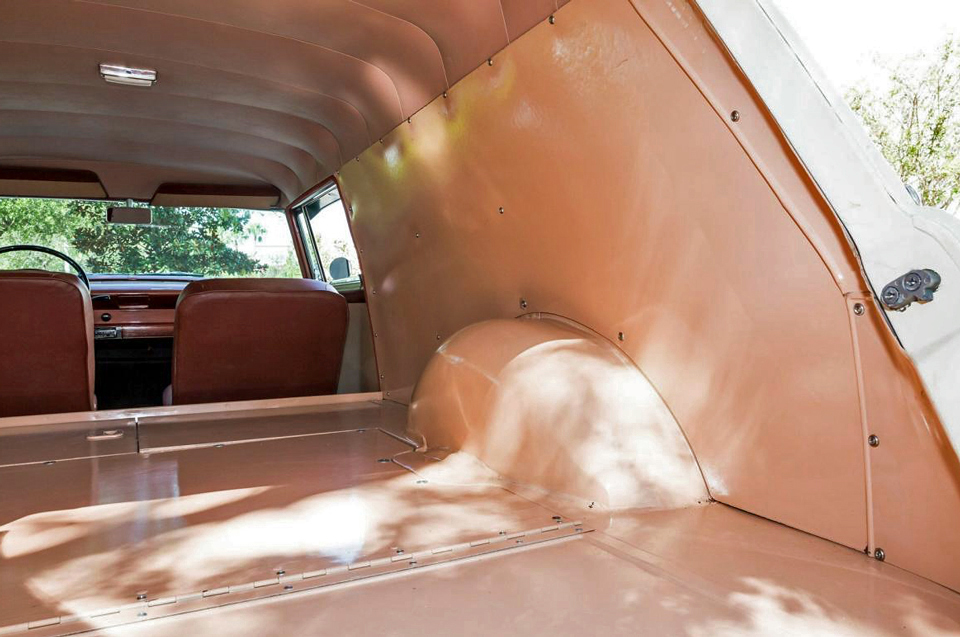 1956 Ford Courier (Sedan Delivery)&nbsp; cargo area floor & right side panel