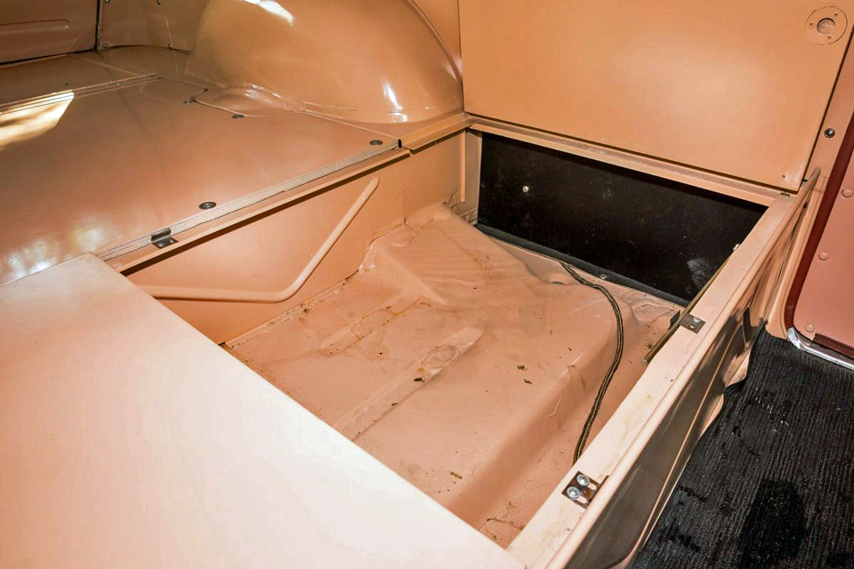 1956 Ford Courier (Sedan Delivery)&nbsp; cargo area storage bin below floor