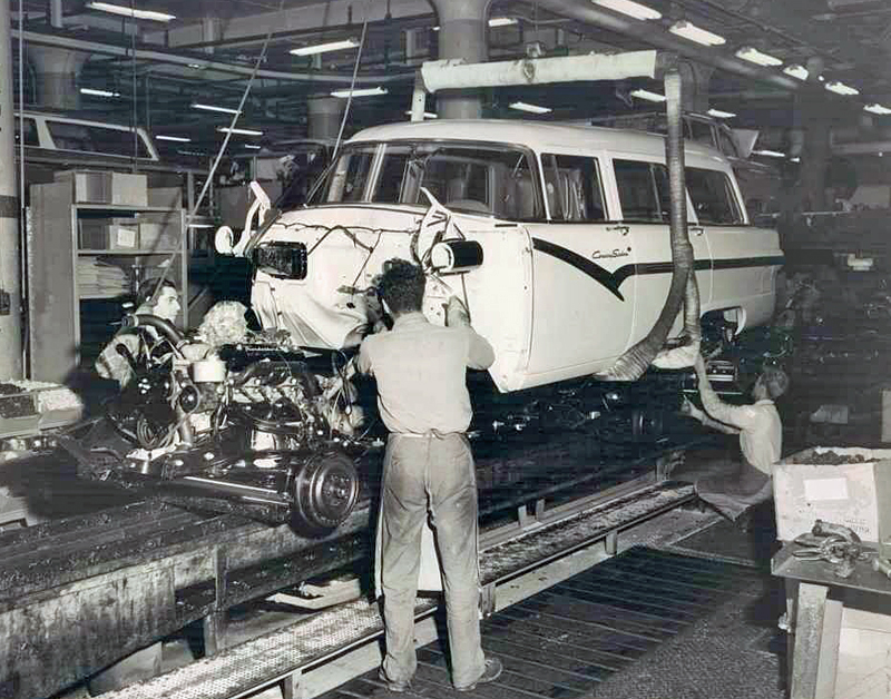 Ford Assembly Plant&nbsp; assembly line