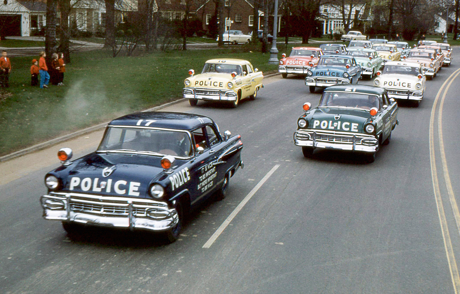 1956 Ford police car parade