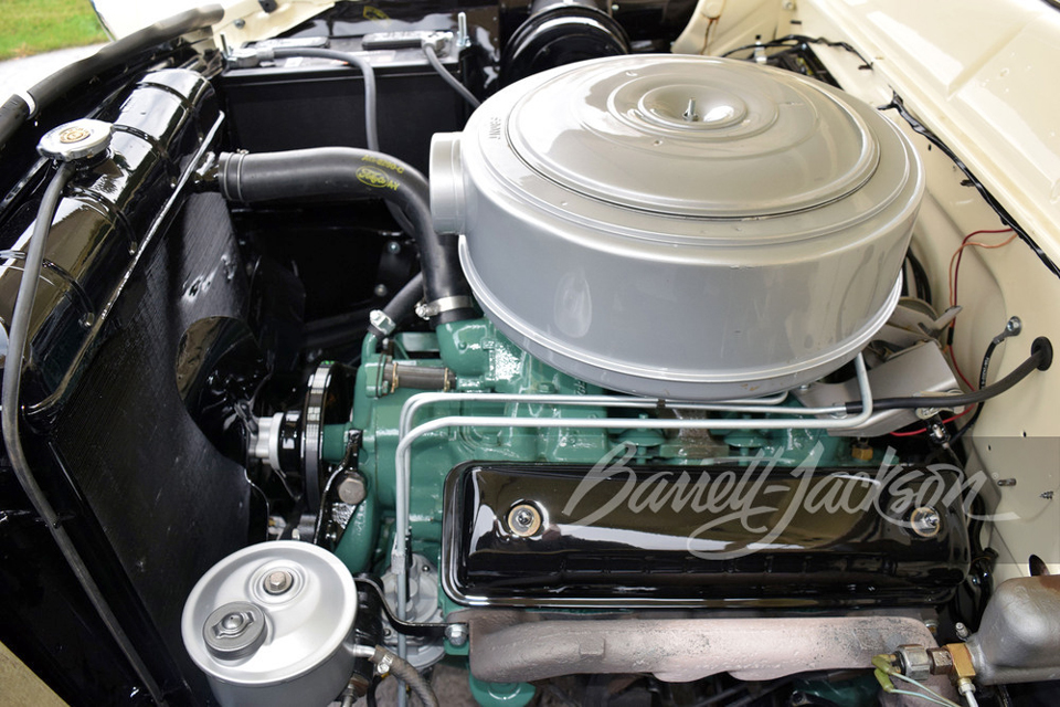 1956 Meteor Rideau Crown Victoria&nbsp;&nbsp; Meteor V-8 292-cid 200-hp (202-hp w/ Merc-O-Matic Dr) 4-bbl dual-exh eng
