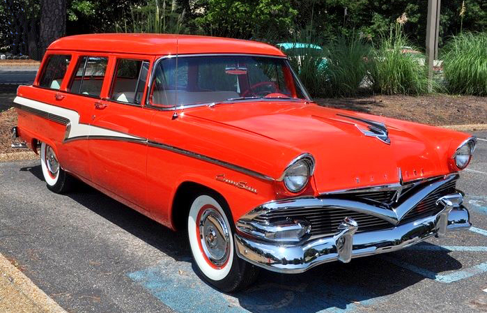 1956 Meteor Rideau 8-Passenger Country Sedan&nbsp; right front