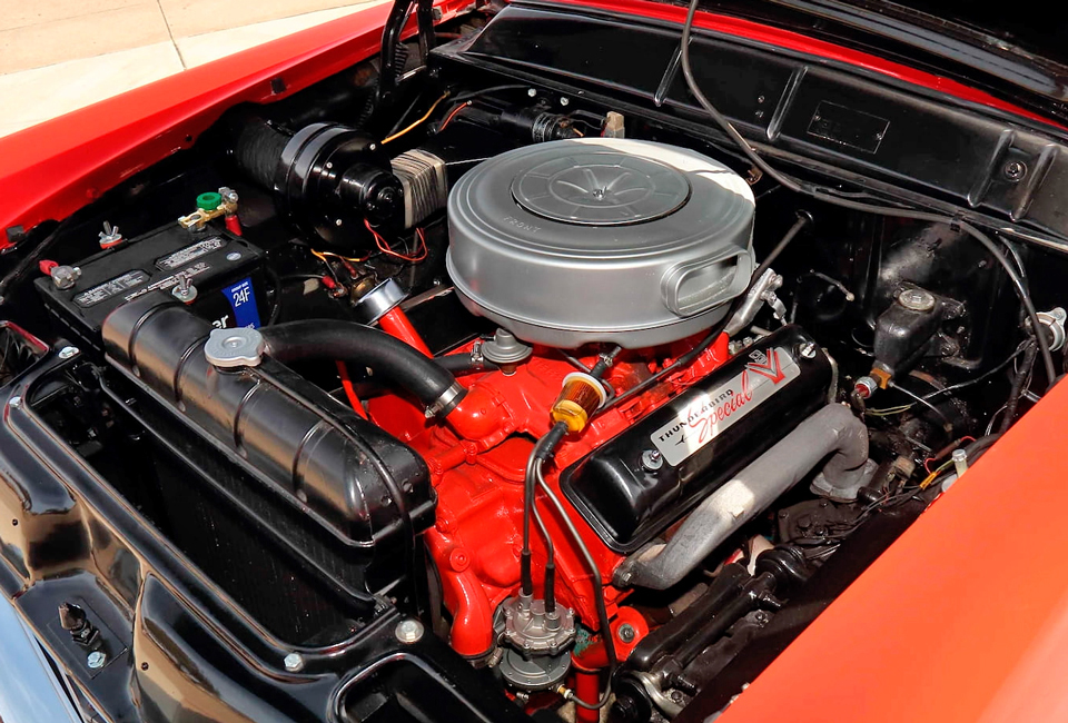 1956 Meteor Rideau Sunliner w/ opt Meteor V-8 312-cid 225-hp 4-bbl dual-exh eng & Merc-O-Matic Dr (req'd)