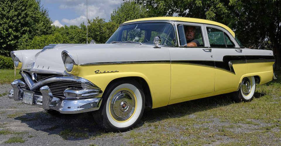1956 Meteor Rideau Town Sedan&nbsp; left front
