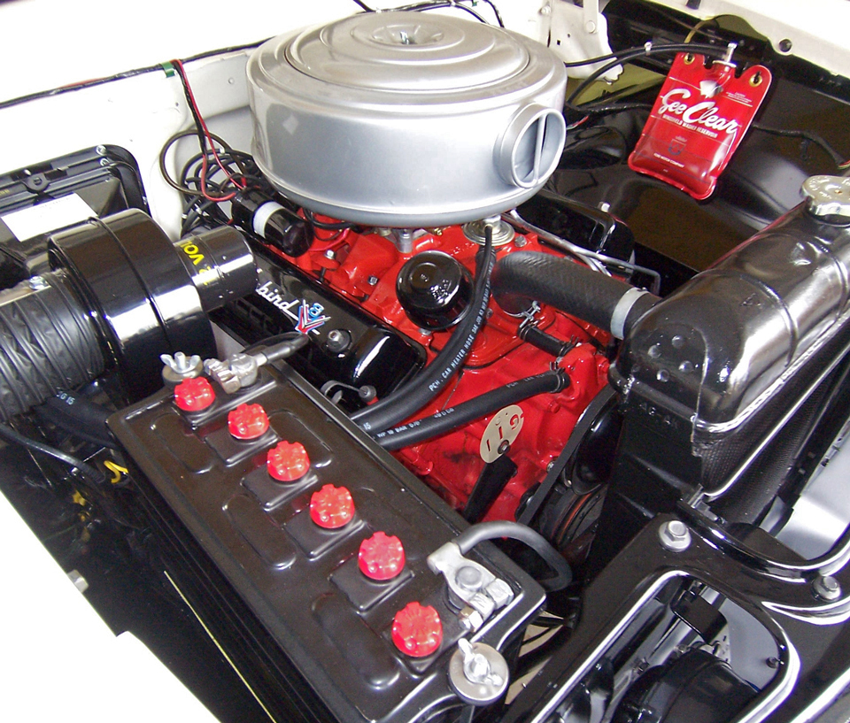 "Thunderbird V-8" 292-cid 202-hp Y-block engine right