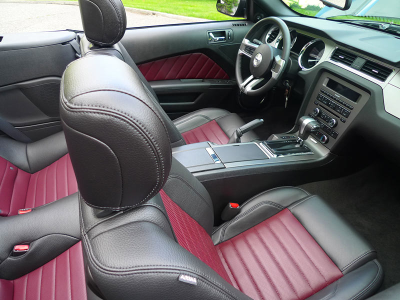 2012 Ford Mustang GT Convertible Premium passenger interior